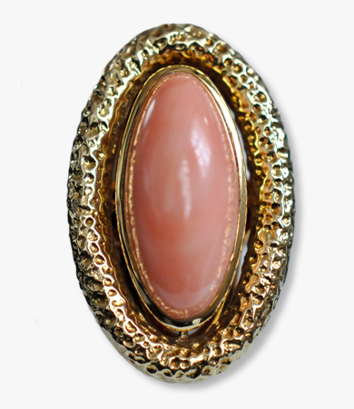 Yellow gold and pink coral Van Cleef & Arpels '70s ring | Statement Jewels