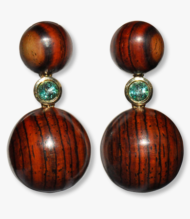 Yellow gold, green beryl & cocobolo wood T.A.C. earrings | Statement Jewels